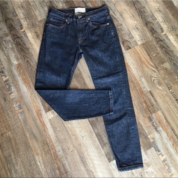 Everlane Dark Wash Mid Rise
Ankle Jeans, Size 26 - Picture 4 of 12